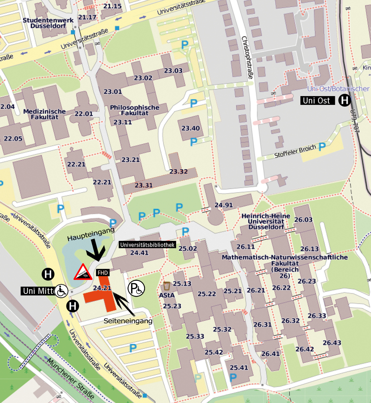 Das Bild zeigt eine Karte des Campus. Der Fachbereich 6 ist markiert und es gibt Hinweise zu den Bus-/U-Bahnhaltestellen, Parkplätzen und zur Barrierefreiheit.