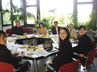 Japanische Delegation im Gesprch mit Prof. Dr. Utz Krahmer