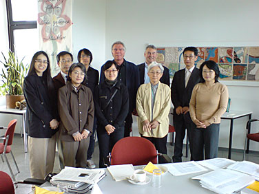 Gruppenbild der japanischen Delegation mit Prof. Dr. Krahmer und Prof. Dr. Eichener